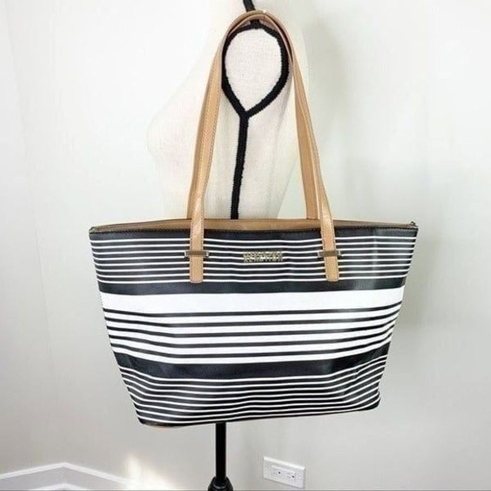 💚💫 KENNETH COLE REACTION large Striped Tan & Navy Tote Bag Mint Condition 💚💫